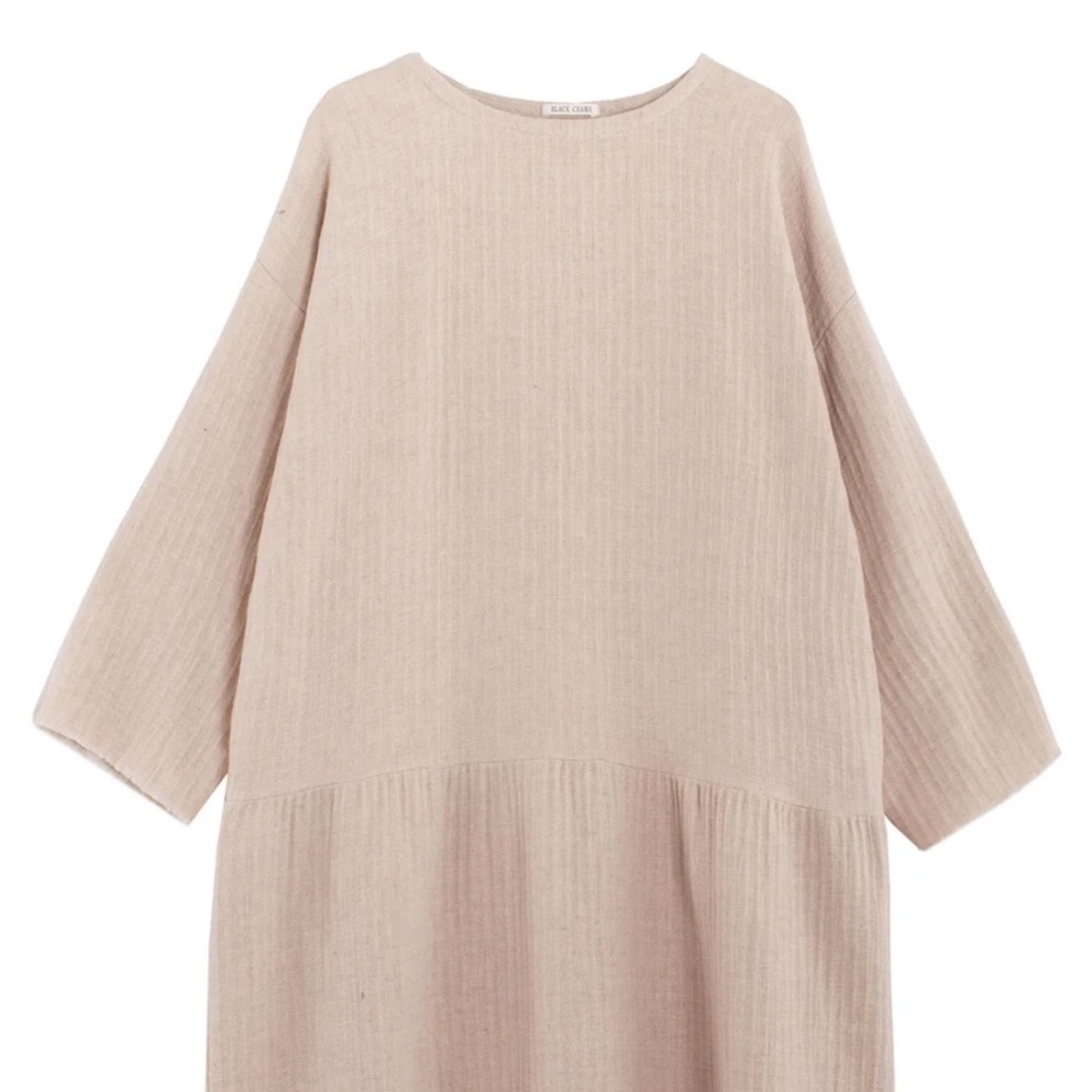 Black Crane Natural Texture Easy Dress in Small